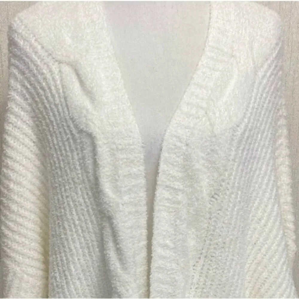 Maurices Women's Cream Cable Knit Silent Night Cardigan Size 3X NWT - Picture 3 of 7